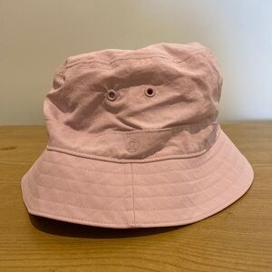 Lululemon bucket hat